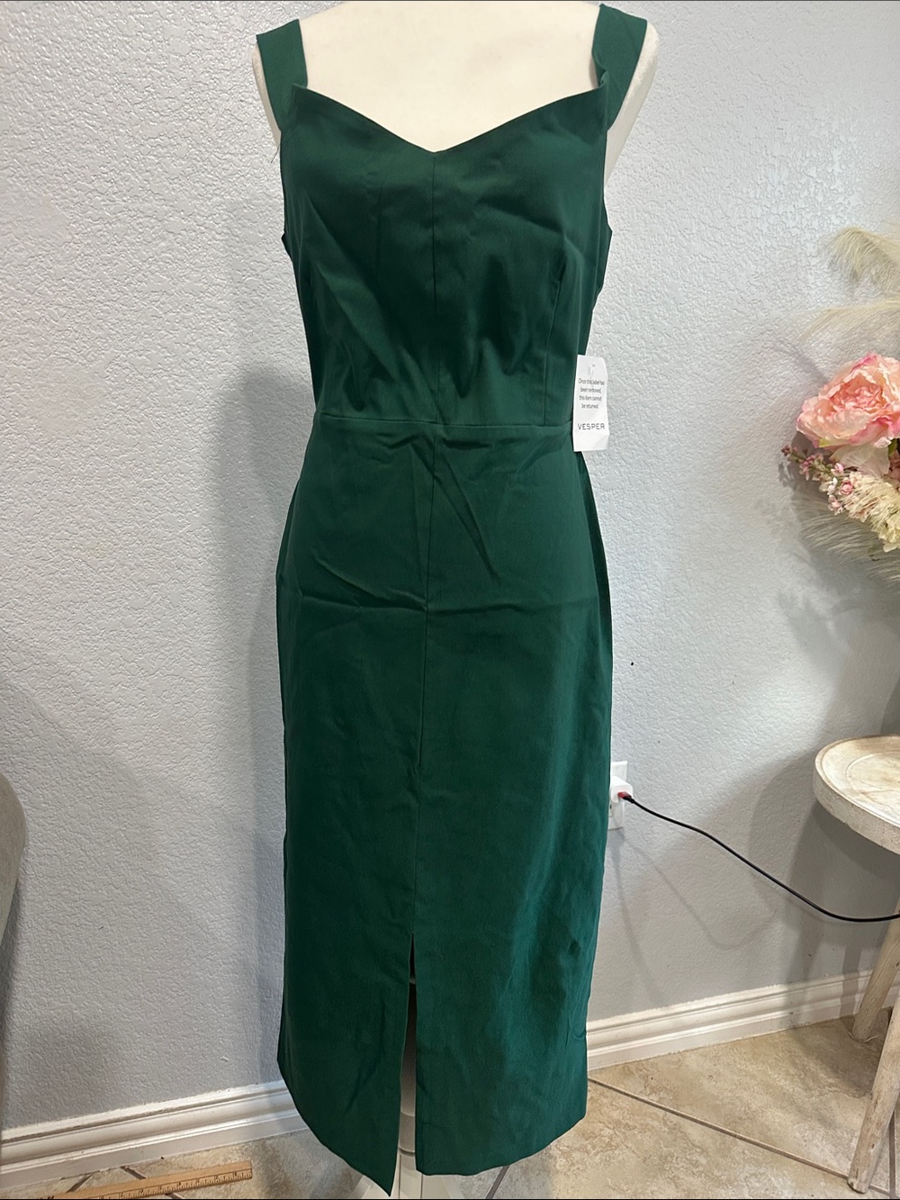 Forest Green Midi Sheath Dress with Sweetheart Neckline